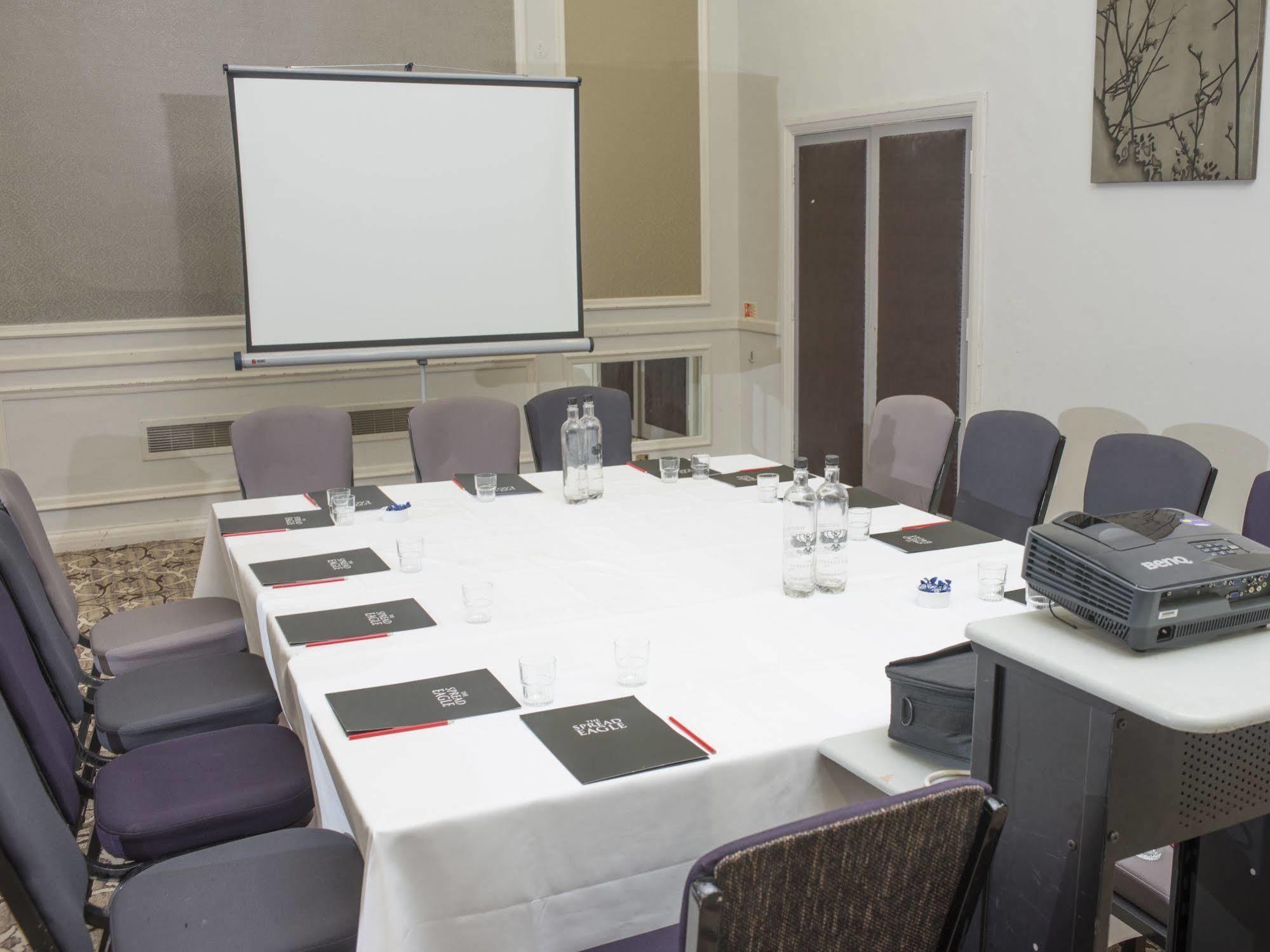 The Spread Eagle Hotel Thame Luaran gambar